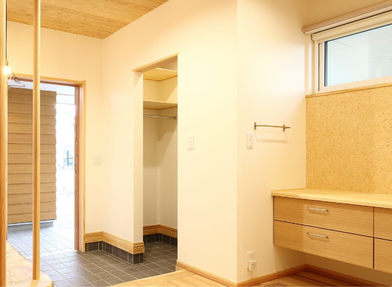 玄関の施工費用